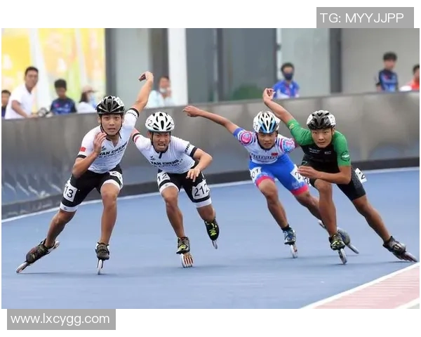 成都街舞队在运动世界滑板锦标赛中的团队协作表现精彩纷呈引人注目